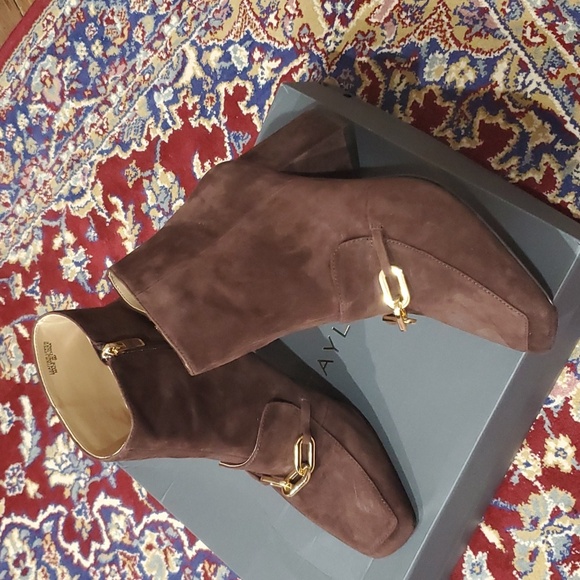 Chain Block Heel Suede Booties - Picture 3 of 12